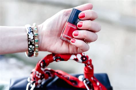 chanel metallic bloom